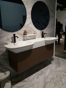 https://arauco-qas.arauco.com/argentina/wp-content/uploads/sites/15/2018/07/feria-del-mueble-de-milan-2018_551174954_2-1-225x300.jpeg