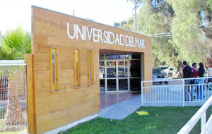 https://arauco-qas.arauco.com/chile/wp-content/uploads/sites/14/1970/01/01-15849-Biblioteca-Univ-del-Mar-300x190.jpg