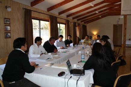 https://arauco-qas.arauco.com/chile/wp-content/uploads/sites/14/2017/08/Se-constituye-primer-Foro-Híbrido-sobre-temas-laborales1.jpg