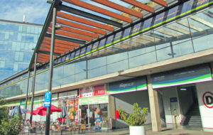 https://arauco-qas.arauco.com/peru/wp-content/uploads/sites/22/1970/01/10-centro-comercial-baron-2-300x190.jpg