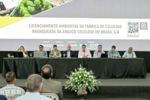 https://arauco-qas.arauco.com/uk/wp-content/uploads/sites/28/2023/08/Audiencia-Publica_RIMA-Arauco_13-300x200.png